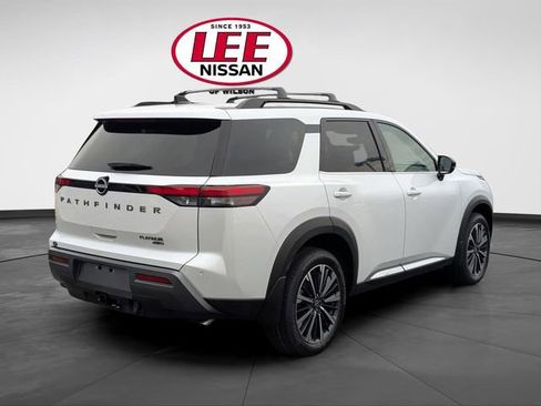 New 2026 Nissan Pathfinder Platinum AWD/4WD image 3