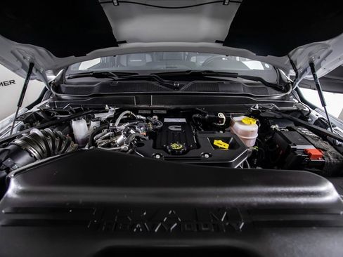 Used 2025 RAM 2500 Laramie w/ Night Edition image 43