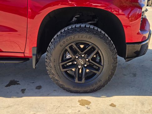 Used 2023 Chevrolet Silverado 1500 LT Trail Boss w/ Protection Package image 31