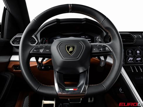 Used 2019 Lamborghini Urus image 27