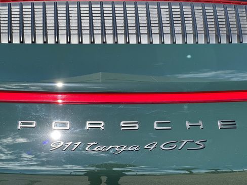 Certified 2019 Porsche 911 Targa 4 GTS AWD/4WD image 37
