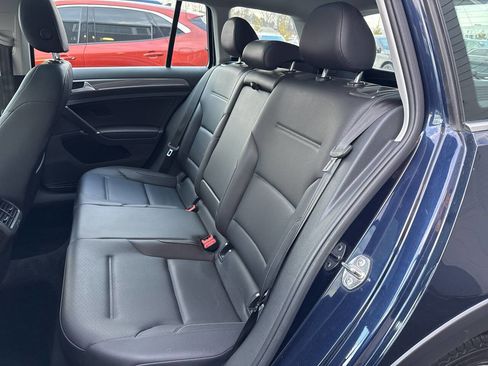 Used 2017 Volkswagen Golf Alltrack SE image 13