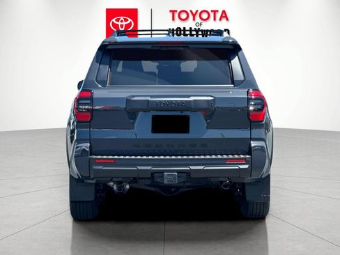 New 2026 Toyota 4Runner SR5 AWD/4WD image 5