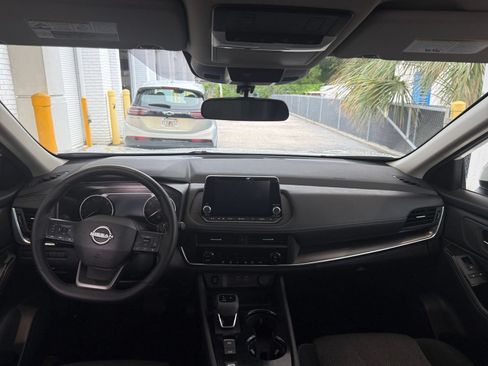Used 2026 Nissan Rogue SV FWD image 35