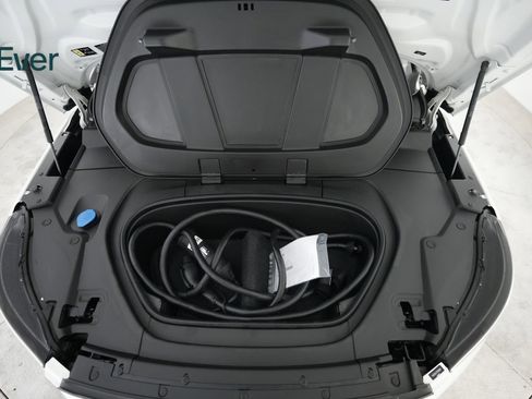 Used 2023 Volvo C40 P8 Recharge Plus AWD/4WD image 28