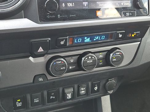Certified 2019 Toyota Tacoma TRD Sport RWD image 19
