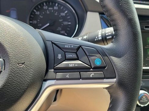Certified 2022 Nissan Rogue Sport SL AWD/4WD image 26