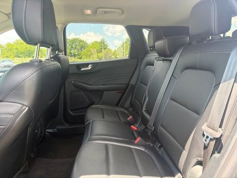 Used 2022 Ford Escape SEL AWD/4WD image 16