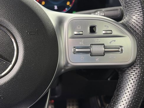 Used 2019 Mercedes-Benz A 220 4MATIC image 18