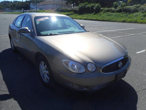 Used 2006 Buick LaCrosse CX FWD image 1