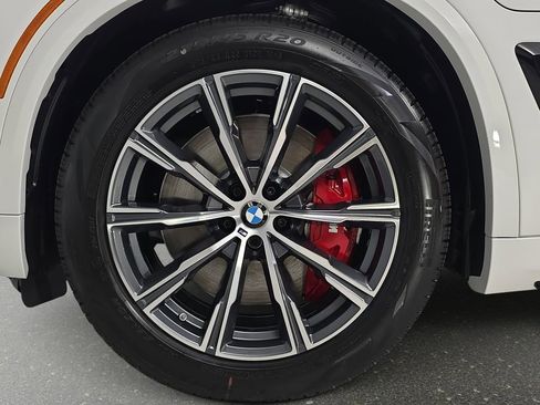New 2026 BMW X5 xDrive50e w/ M Sport Package image 31