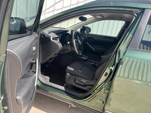 Used 2026 Toyota Corolla Cross LE FWD image 10