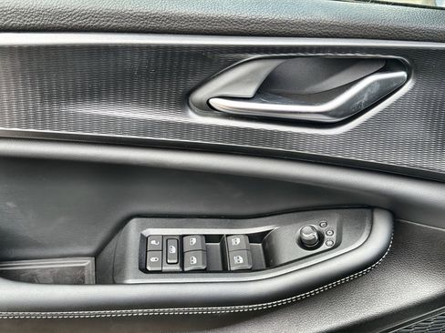 New 2025 Jeep Grand Cherokee L Altitude image 15