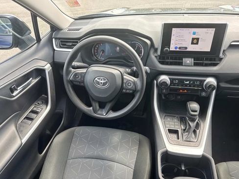 Used 2024 Toyota RAV4 XLE AWD/4WD image 17