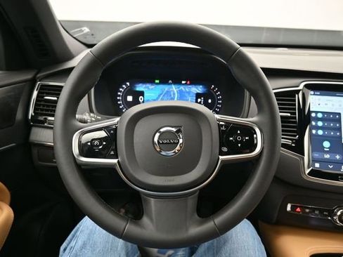 Used 2023 Volvo XC90 B6 Ultimate AWD/4WD image 25