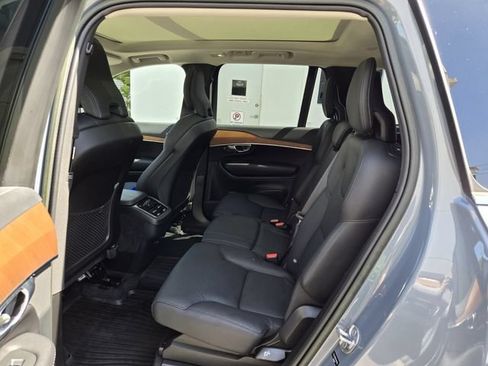 Certified 2023 Volvo XC90 B5 Plus AWD/4WD image 14