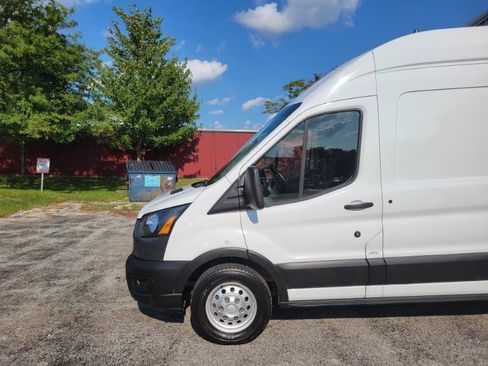 Used 2023 Ford Transit 250 148 High Roof AWD w/ Load Area Protection Package image 9