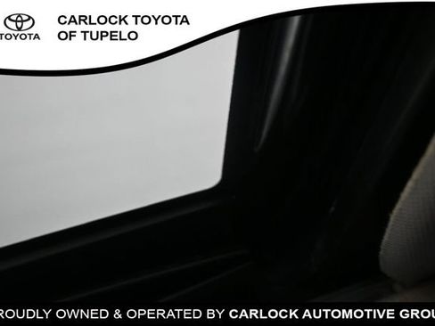 Used 2018 Toyota RAV4 XLE w/ Plus Extra Value Package FWD image 19