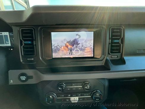 Used 2023 Ford Bronco Black Diamond image 22