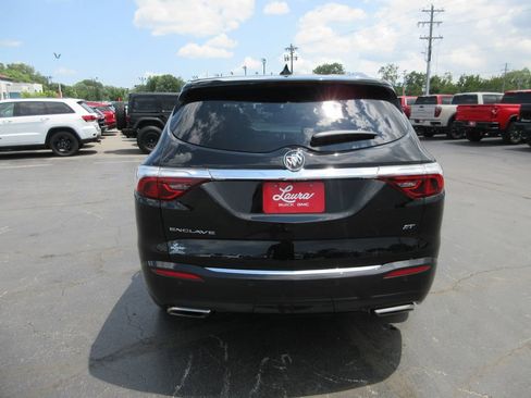 Used 2024 Buick Enclave Essence w/ Experience Buick Package FWD image 7
