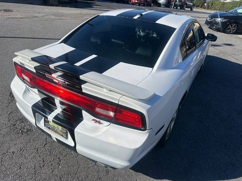Used 2014 Dodge Charger R/T image 9