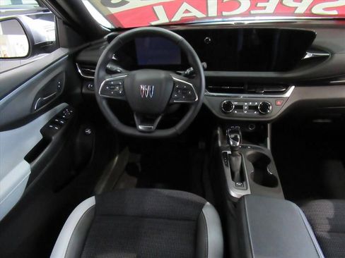 New 2025 Buick Envista Preferred w/ Convenience I Package image 12