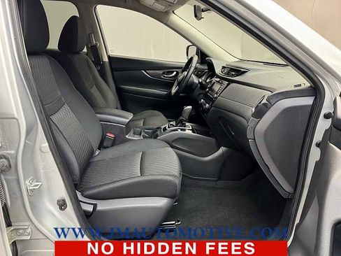 Used 2018 Nissan Rogue SV w/ Premium Package AWD/4WD image 19