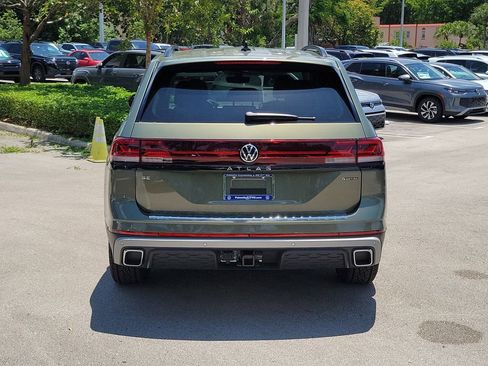 New 2026 Volkswagen Atlas Cross Sport SE FWD image 4