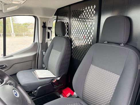 Used 2024 Ford Transit 250 Low Roof w/ Exterior Upgrade Package image 16