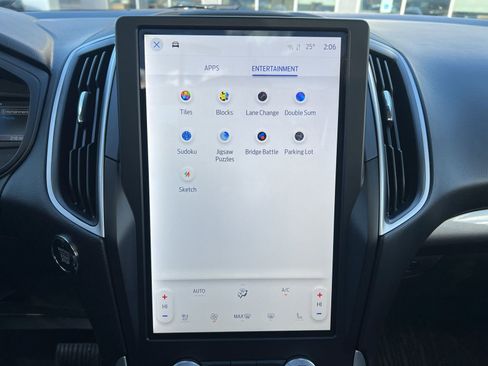 Used 2024 Ford Edge SEL w/ Convenience Package image 32