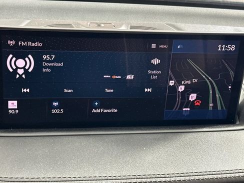 Used 2022 Acura MDX SH-AWD w/ Advance Package image 22