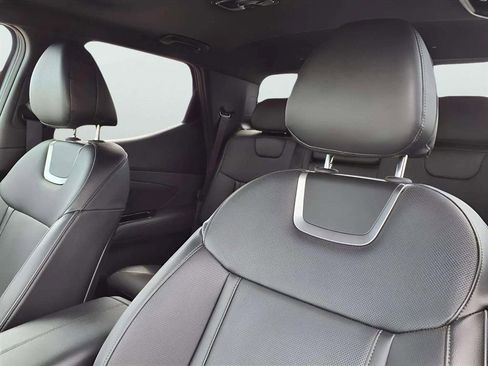 Certified 2024 Hyundai Santa Cruz Limited image 17