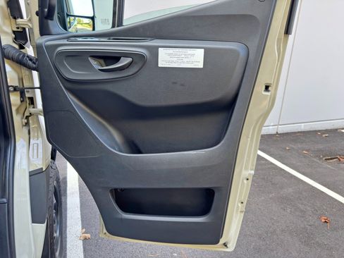 Used 2020 Mercedes-Benz Sprinter 2500 w/ Premium Plus Package image 37