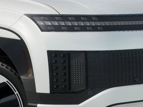 New 2026 Hyundai Ioniq 9 Limited image 9