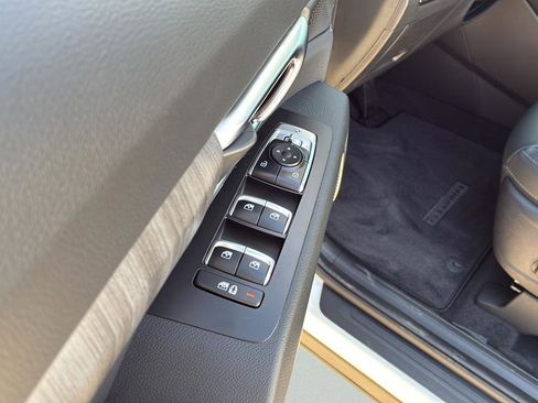 New 2025 Kia Telluride EX image 9