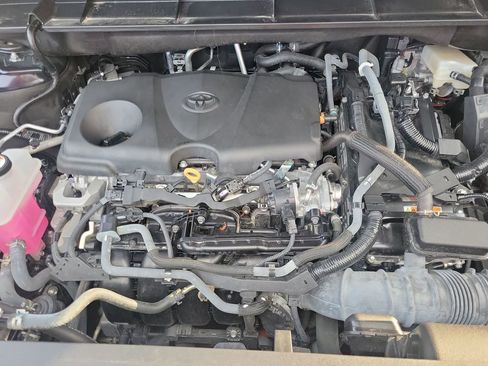 Certified 2023 Toyota Highlander XLE image 39