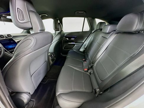 Used 2025 Mercedes-Benz GLC 300 image 24