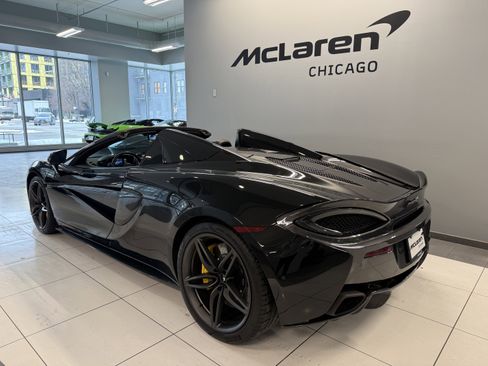 Used 2019 McLaren 570S image 4