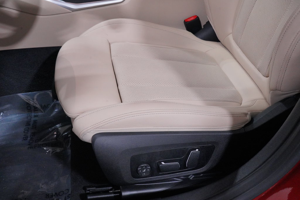 Used 2024 BMW i4 eDrive35 w/ Convenience Package RWD image 8