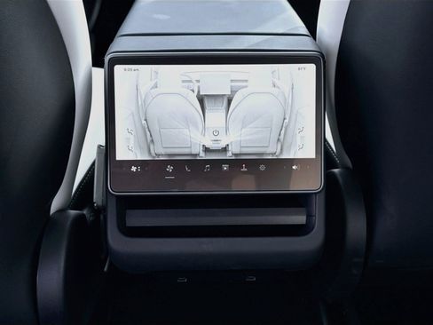 Used 2026 Tesla Model Y Long Range AWD/4WD image 25