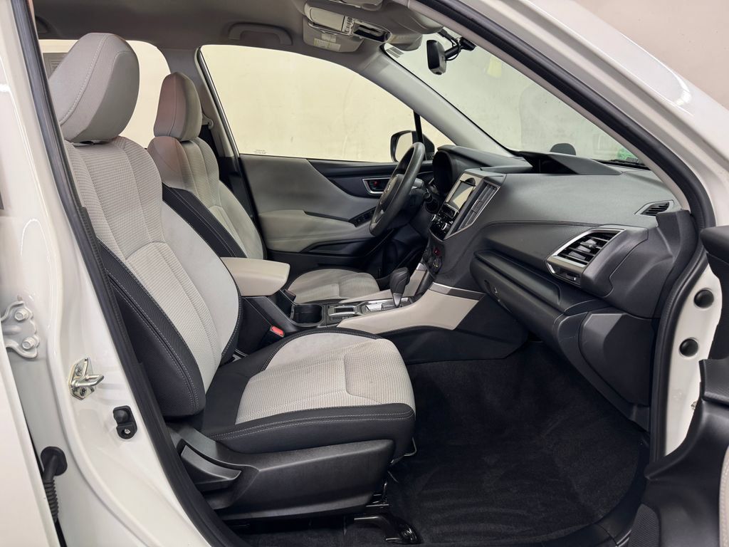 Used 2021 Subaru Forester AWD/4WD image 29