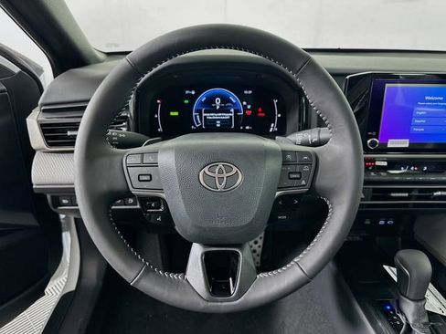 New 2026 Toyota Camry SE image 11