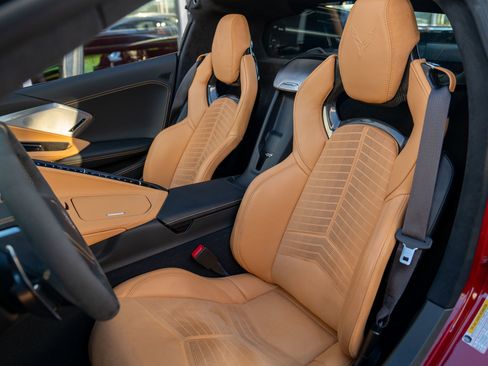 Used 2021 Chevrolet Corvette Stingray Premium Cpe w/ LPO, Roadside Safety Package RWD image 11