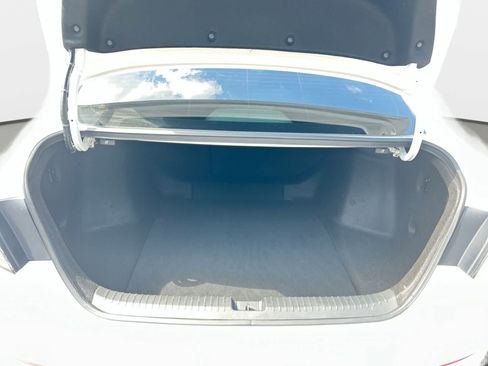 Used 2024 Honda Accord Sport image 9
