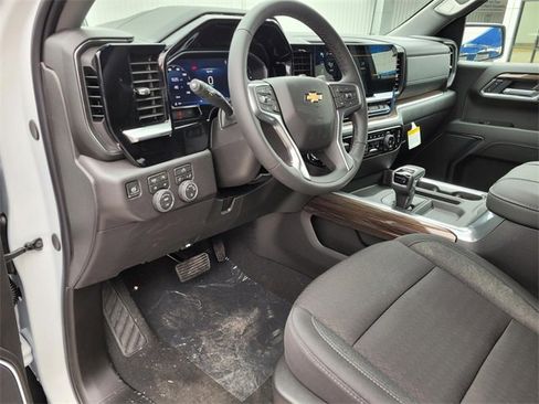 New 2026 Chevrolet Silverado 1500 LT w/ Z71 Off-Road Package image 10