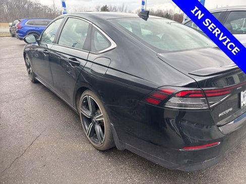 Used 2024 Honda Accord Sport image 9