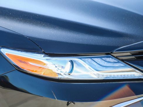 Used 2024 Toyota Camry XLE image 8