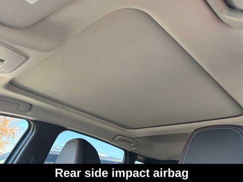 Used 2026 Nissan Kicks SR w/ SR Premium Package FWD image 27