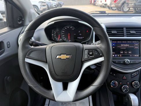 Used 2020 Chevrolet Sonic LT FWD image 23