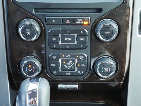 Used 2014 Ford F150 Platinum AWD/4WD image 23